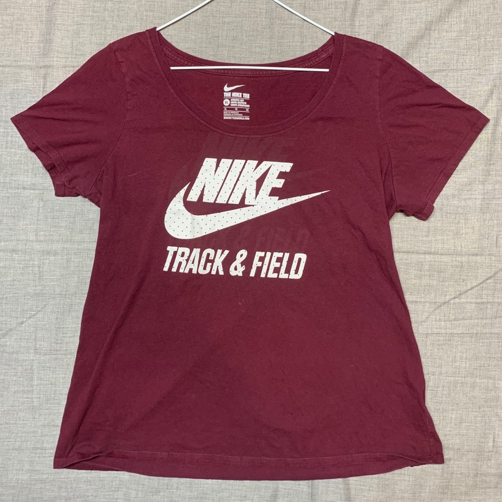 Nike Track & Field Shirt Athletic Cut Nike Womens